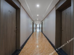 Elong ME Hotel Nanjing South Railway Station Zhonghuamen Subway Station Hotel in Nanjing