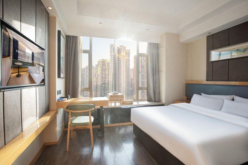 Qingmu Selected Hotel (Maanshan East Station Golden Eagle International Branch) Hotel in Nanjing