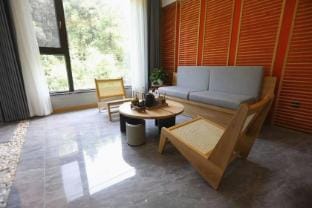 Pomelo Date Homestay Hotel in Zhejiang