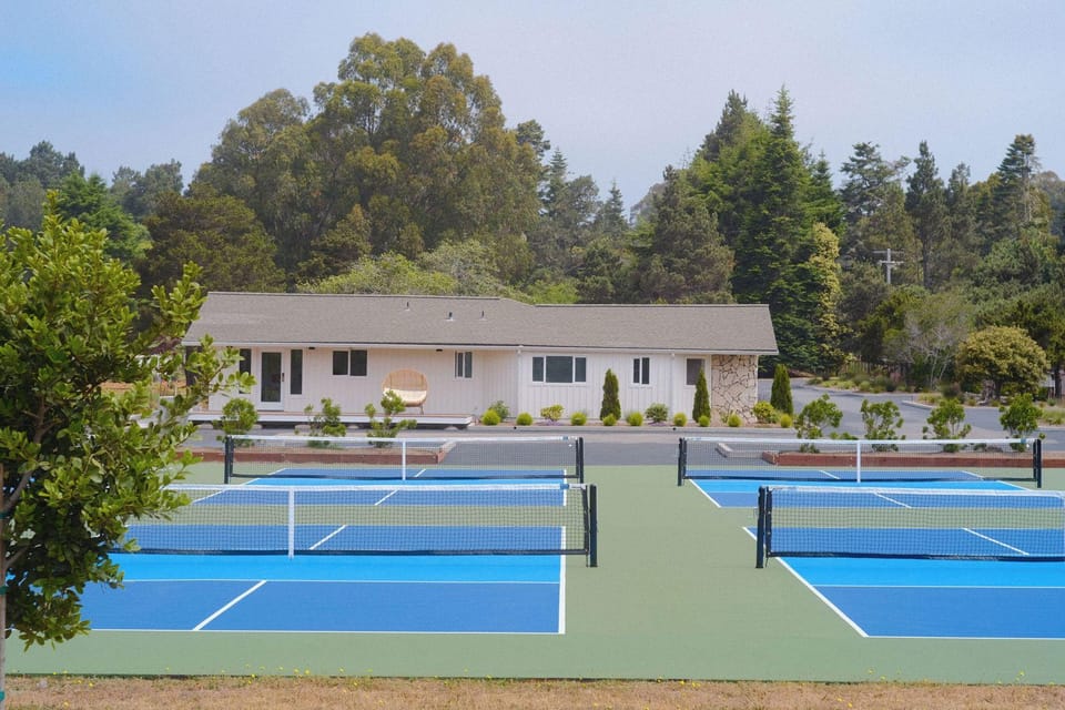 Mendocino Cove Resort in Mendocino County