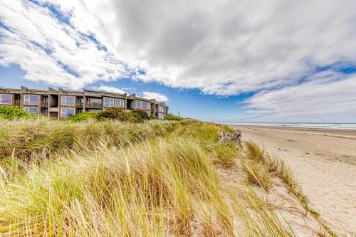 The Oyster Bay Condo 107 Hotel in Rockaway Beach