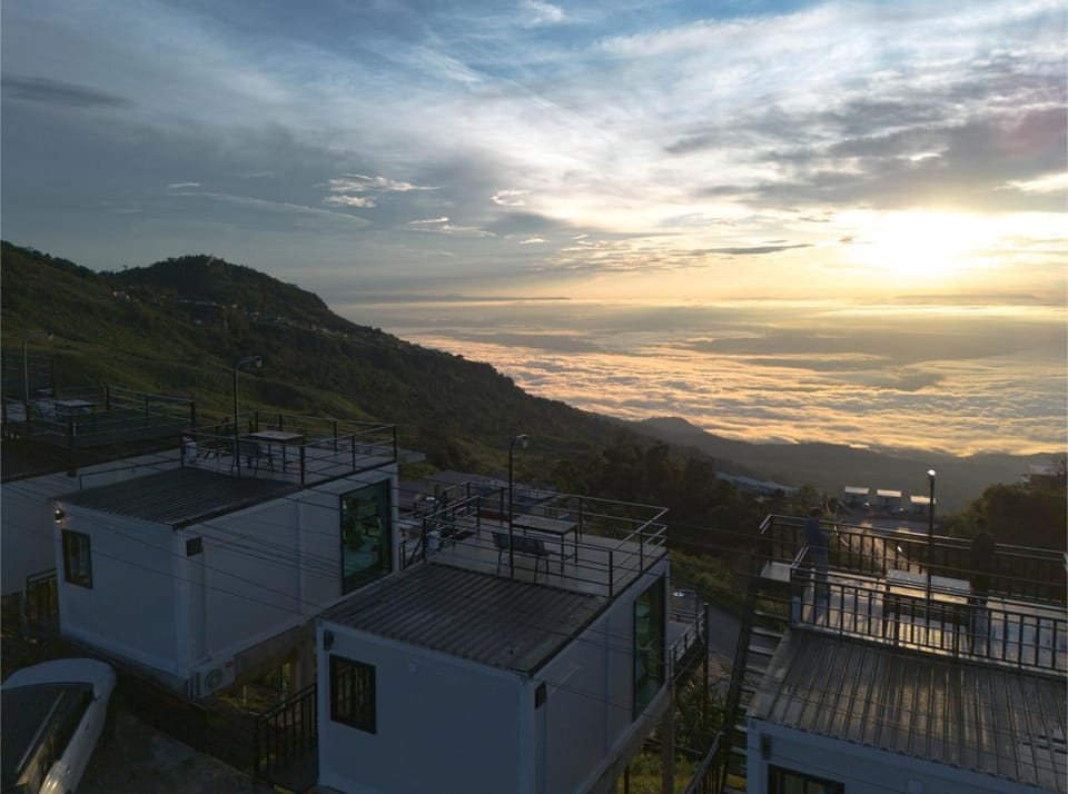 Nanfa Thara Mok Phu Thap Boek Resort in Laos