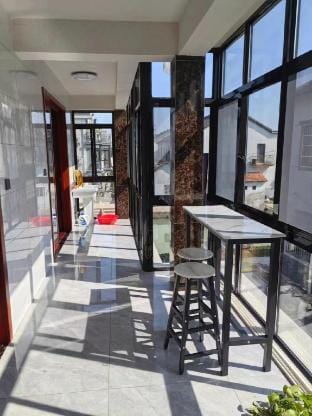 Yiqi Yiju Homestay Hotel in Shanghai
