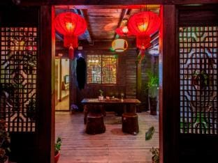 Drunk in Jiangnan Riverside Homestay (Xitang Ancient Town) Hotel in Shanghai