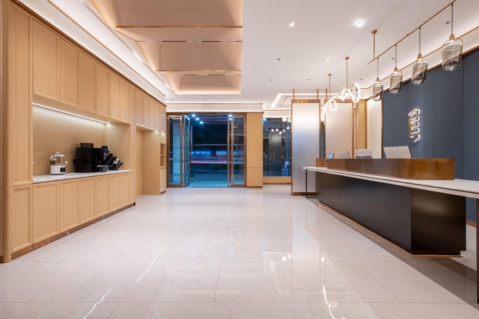 Elong Anyue Hotel Zhangjiagang Manbatu Plaza Hotel in Suzhou