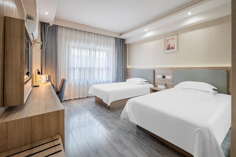 Elong ME Hotel Nanjing Longhua Road Subway Station Jiangbei Hongyue City Hotel in Nanjing