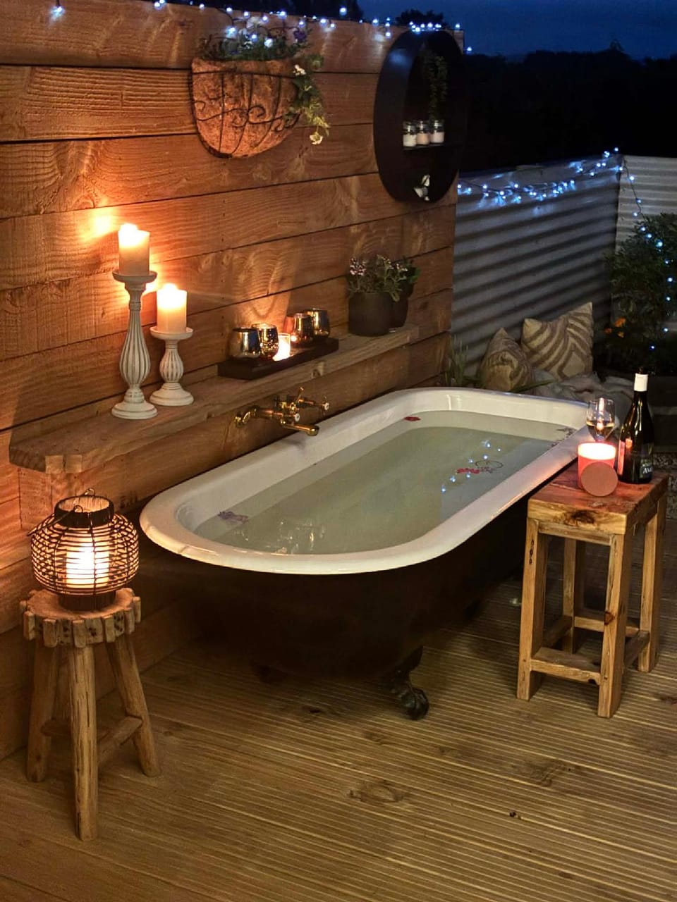 Open air bath