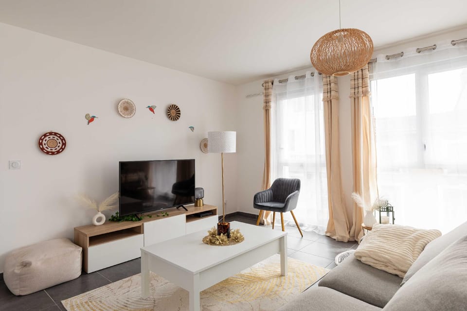 Charming Apartment 2BR/4P - Near to Lyon Resort in Caluire-et-Cuire