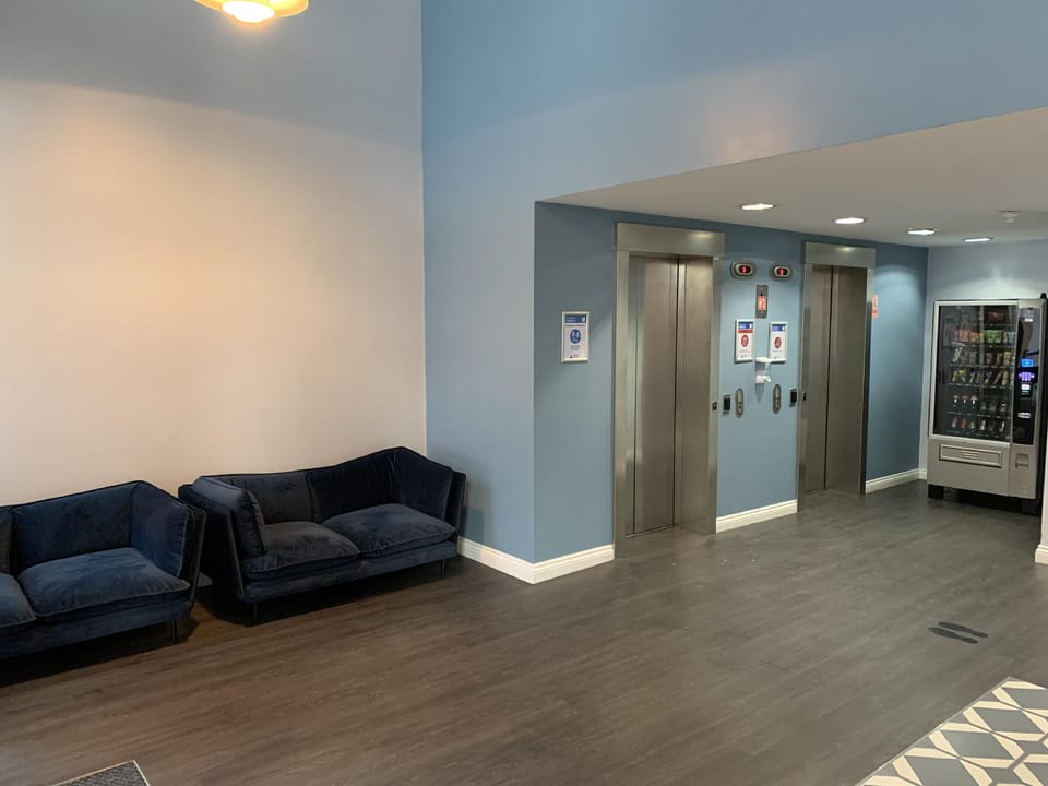 Belgrade Plaza Serviced Apartments Hotel in Coventry