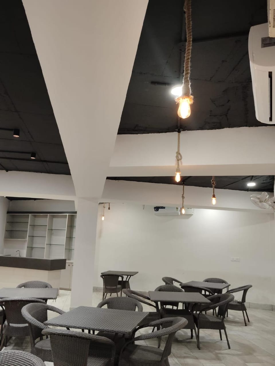 Bar/lounge