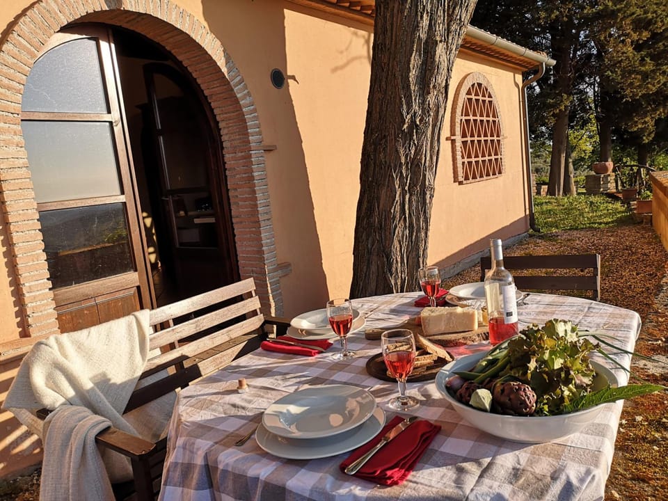 Agriturismo Fattoria La Prugnola Hotel in Tuscany