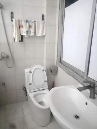 Yuzhu Lou Inn Hotel in Hangzhou