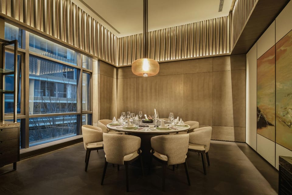 Surya Hotel Shanghai New Hongqiao Center Hotel in Shanghai