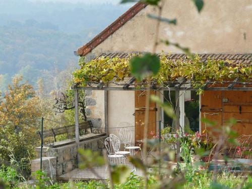 Groovy Room - Gite les Zazous Hostel in Bourgogne-Franche-Comté