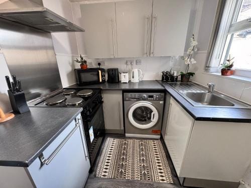 Room 1 Shared House 10 min from Center Hotel in Liverpool