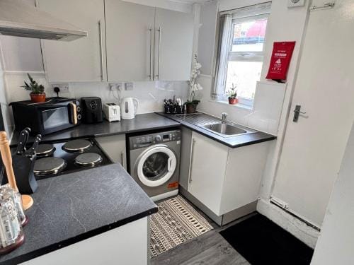 Room 3 Shared House 10 min from Center Hotel in Liverpool