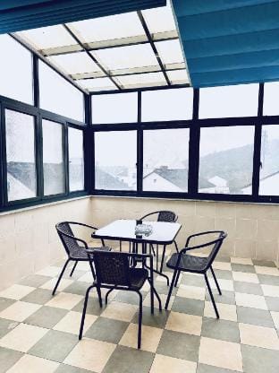 Jingtingge Unique Homestay Hotel in Suzhou