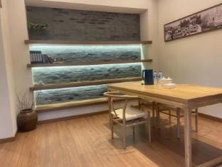 Moon Bay Writers' Village Homestay Hotel in Jiangsu