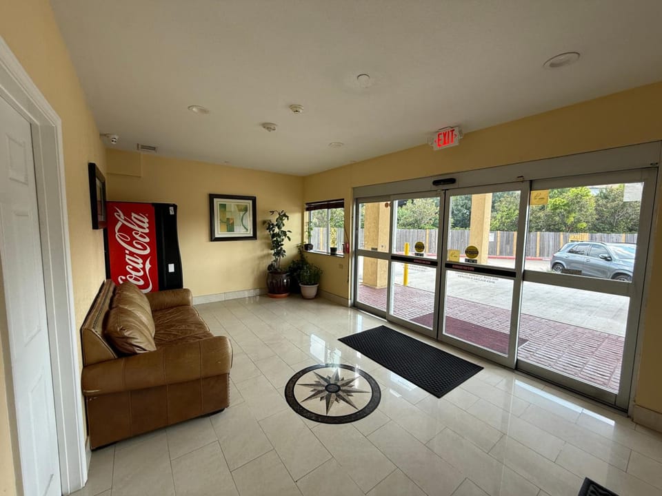 Budget Host Inn Stafford - Houston Hotel in Houston
