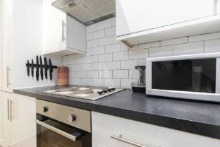 Lovely 2-Bed Town Centre Duplex Apartment Hotel in Cheltenham