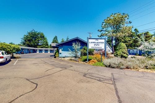 Lamplighter Inn Group Stay 1 Motel in Oregon