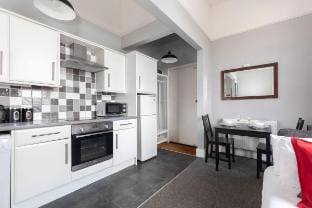 Comfortable 1-Bed Flat Near Pittville Park Hotel in Cheltenham