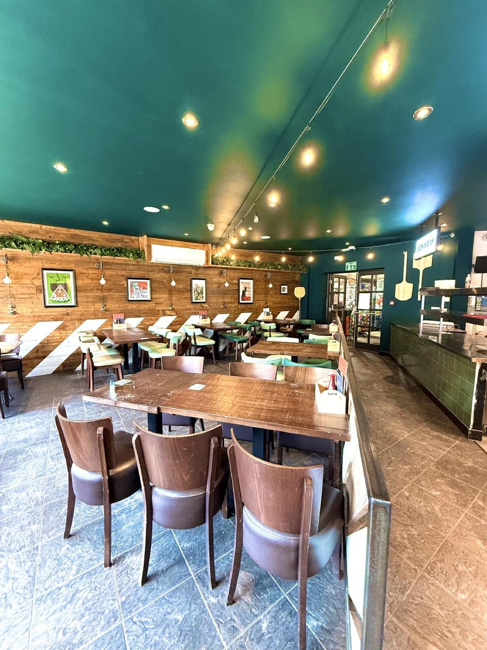 Jambow Blue Resort in Primrose Valley