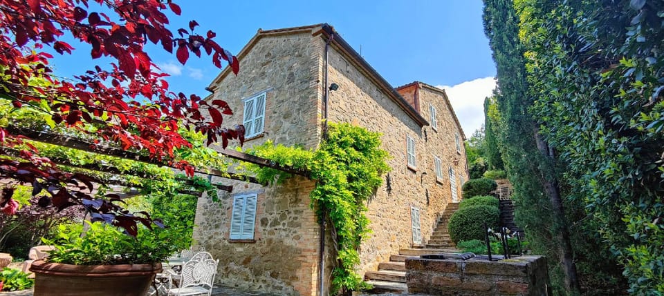 Fantastic Villa - Infinity pool Resort in Umbria