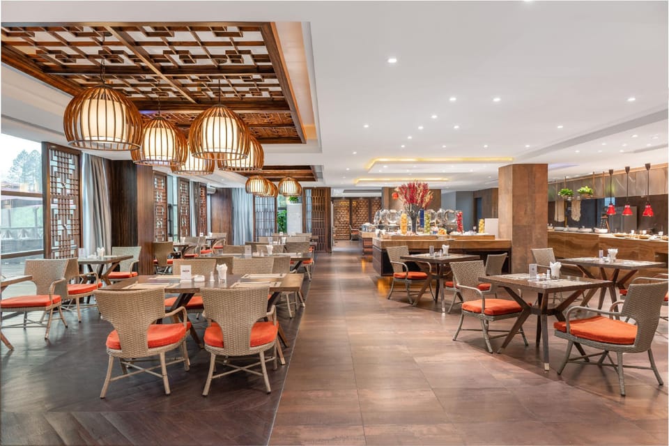 LakeSide Resort Jingdezhen Hotel in China