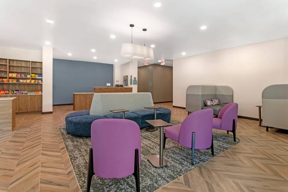 Sleep Inn & Suites Hotel in Nashville