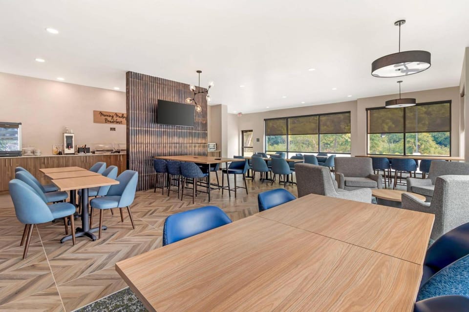 Sleep Inn & Suites Hotel in Nashville