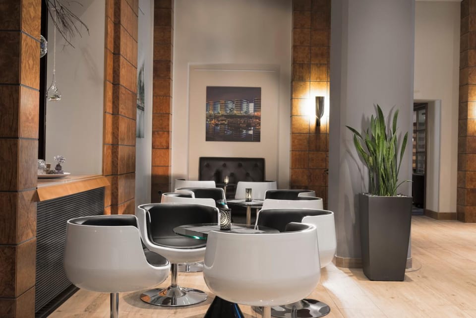 Bar/lounge