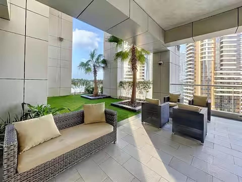 SettlerHomes - Botanica - High Floor Hotel in Dubai