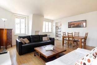 Charming 1BR/4P apartment - Palais/Cordeliers Hotel in Lyon