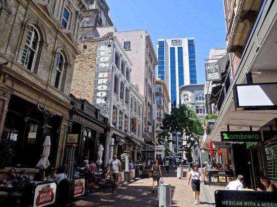 Cosy CBD Loft Walk to Dining+Shopping Zodiak Stays Hotel in Auckland