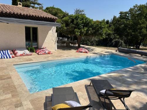 Studio Independant dans Villa Hotel in Roquebrune-sur-Argens