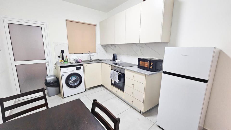 Downtown Rooms, 200m from Marina Beach Hotel in Larnaca