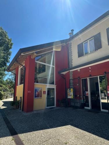 Atikiana casa per ferie Hotel in Canton of Ticino