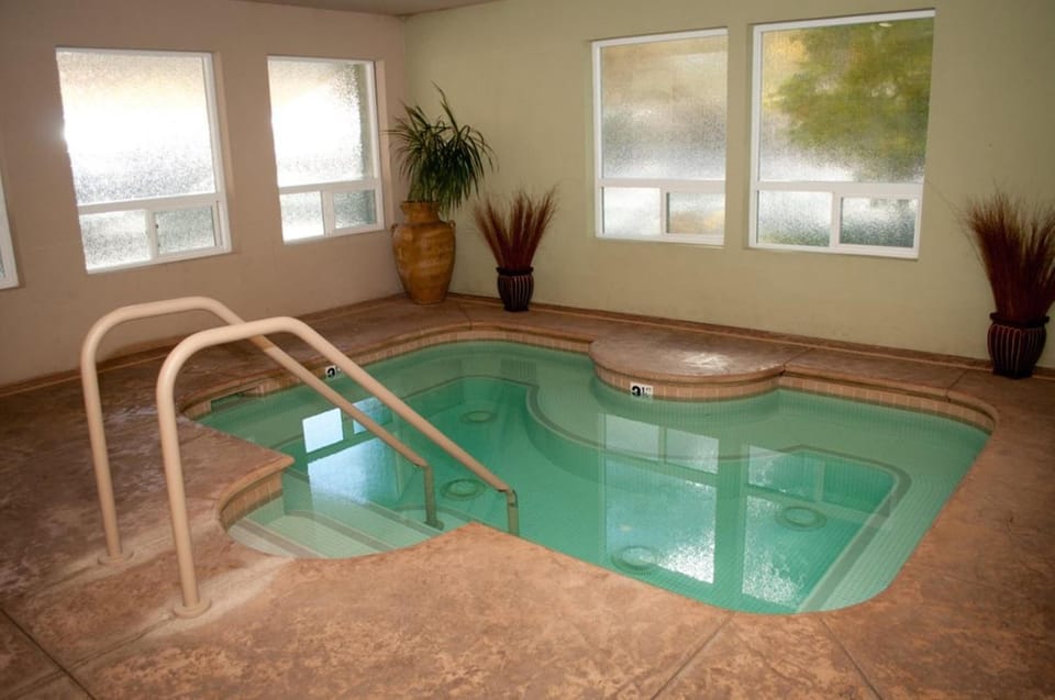 Hot tub