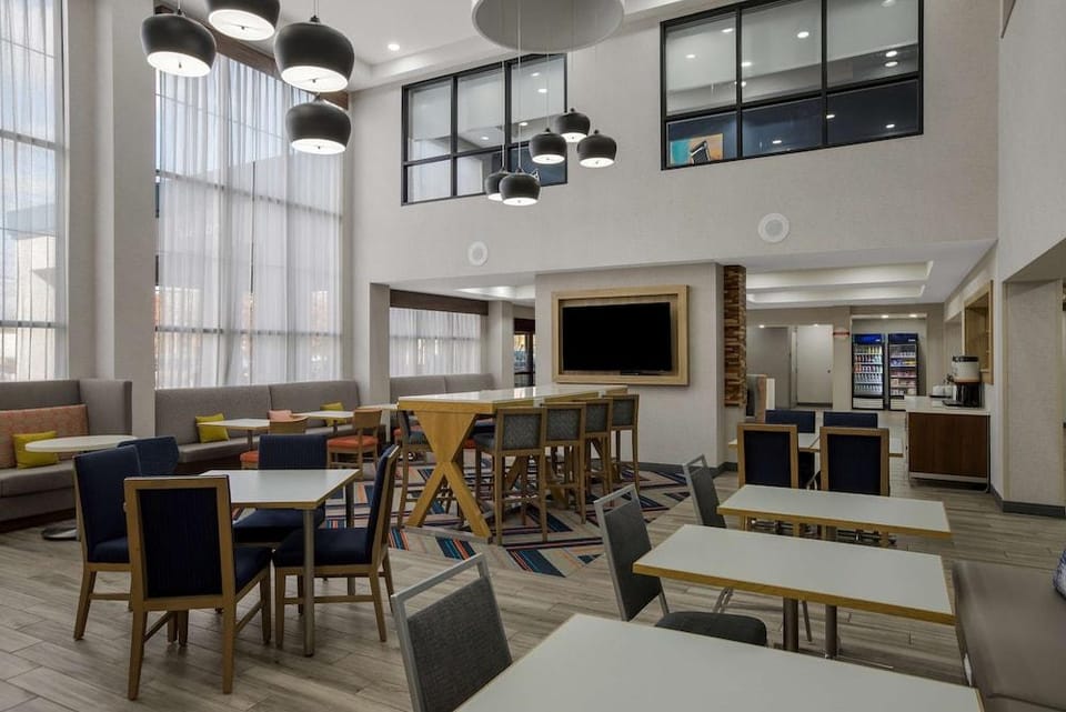 Hampton Inn Linden Hotel in Linden