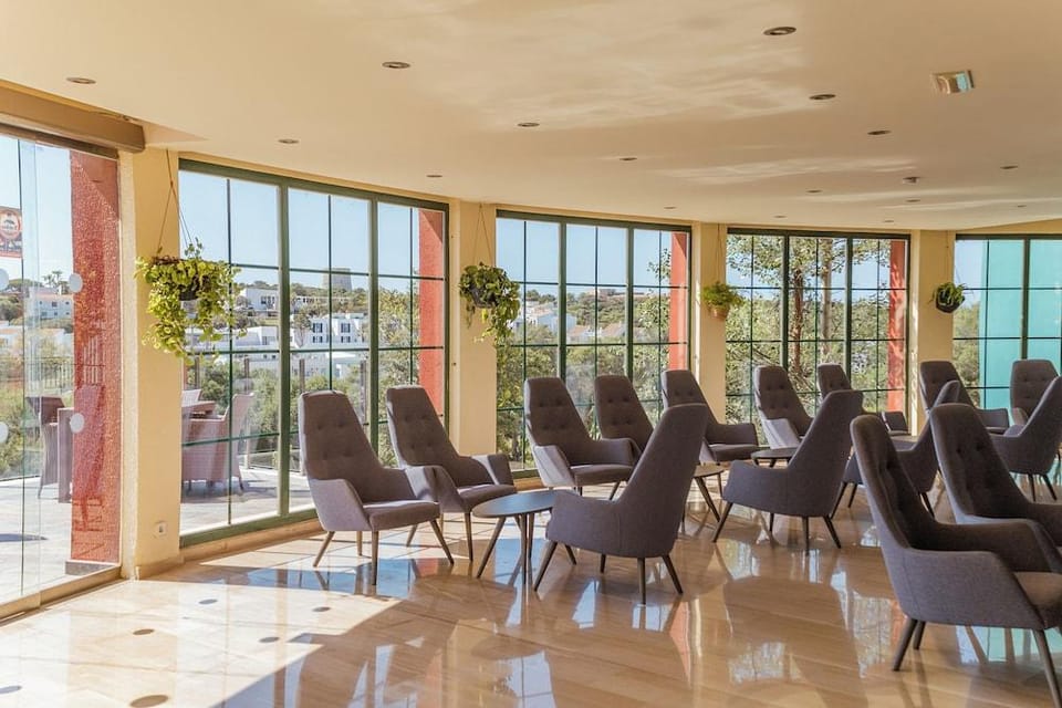Seth Punta Prima Hotel in Balearic Islands