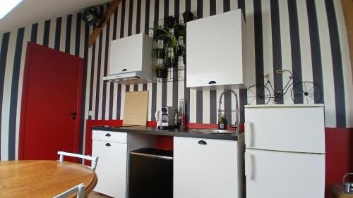 la bicyclette rouge by les etapes chartraines Hotel in Chartres