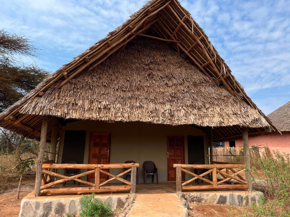 Ambokili Cottages Hotel in Kenya