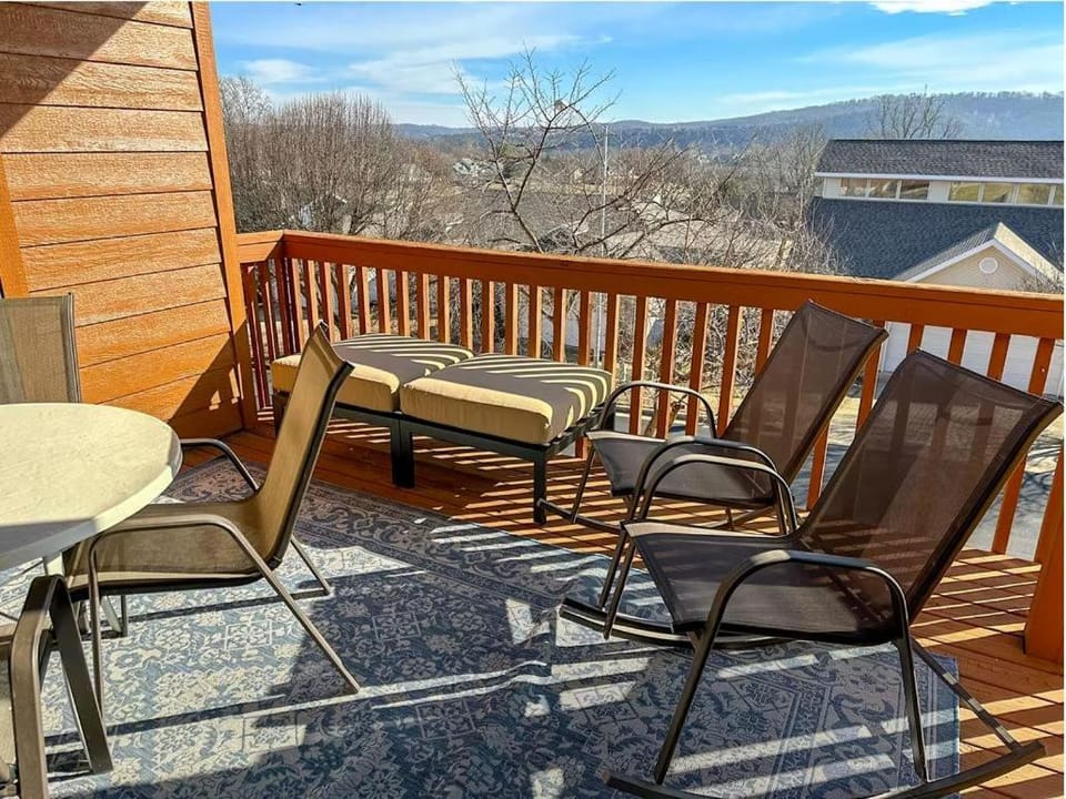 Royale Retreat Apartment hotel in Branson