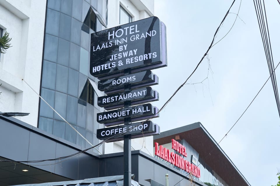 Hotel Laals Inn Grand By Jesway Hotels and Resorts Hotel in Kochi