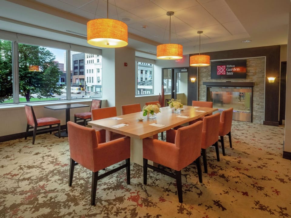 Hilton Garden Inn Buffalo Downtown Hotel in Buffalo