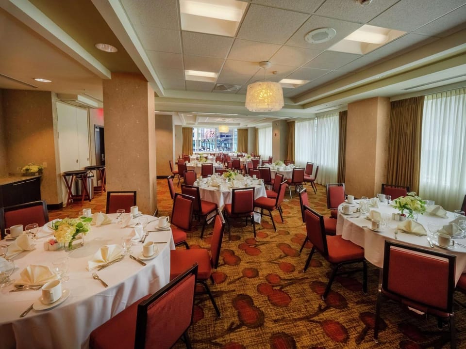 Hilton Garden Inn Buffalo Downtown Hotel in Buffalo
