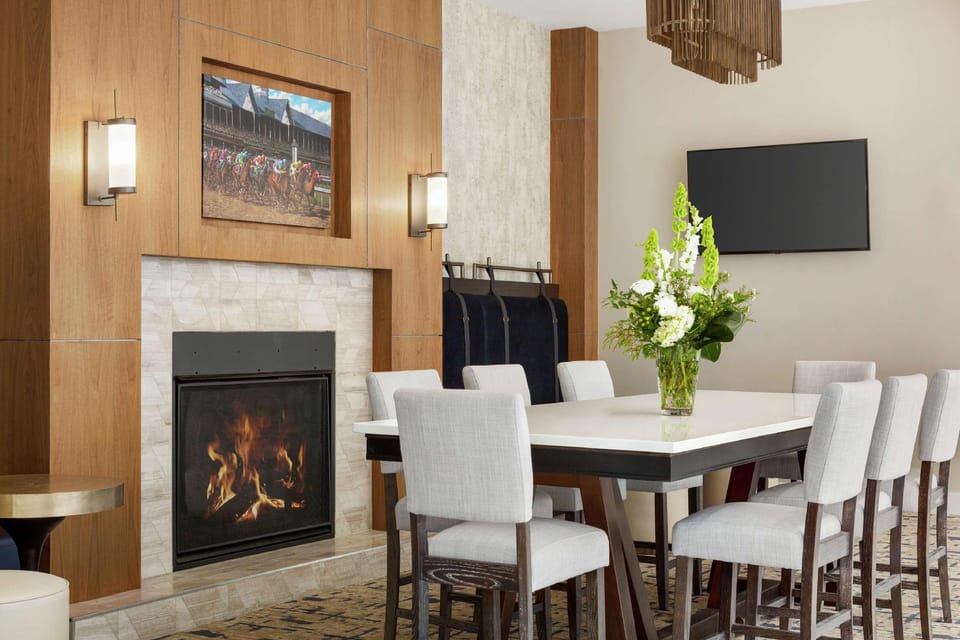 Hilton Garden Inn Louisville Downtown Hotel in Louisville