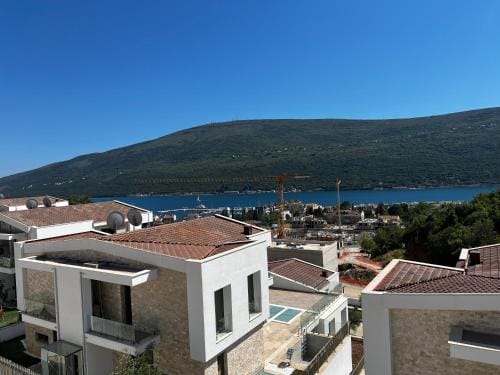 Modern 4BR & 3BR Villa with Pool, Near Portonovi Hotel in Kotor Municipality