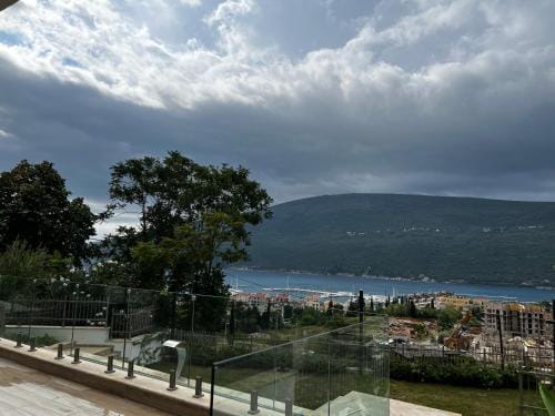 Modern 4BR & 3BR Villa with Pool, Near Portonovi Hotel in Kotor Municipality